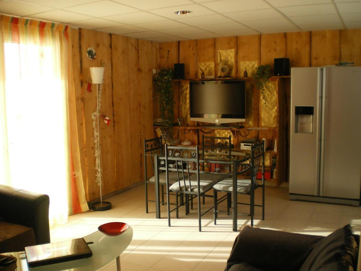 Hotel Restaurant Lancheton Saint-Julien-Mont-Denis Экстерьер фото