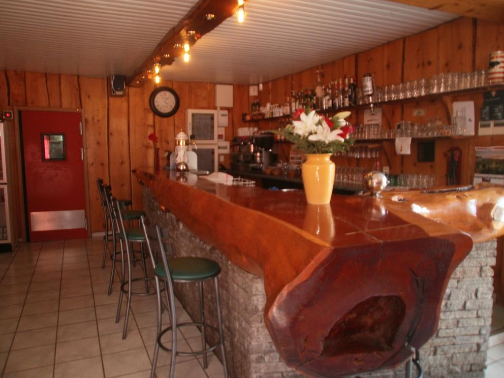 Hotel Restaurant Lancheton Saint-Julien-Mont-Denis Экстерьер фото