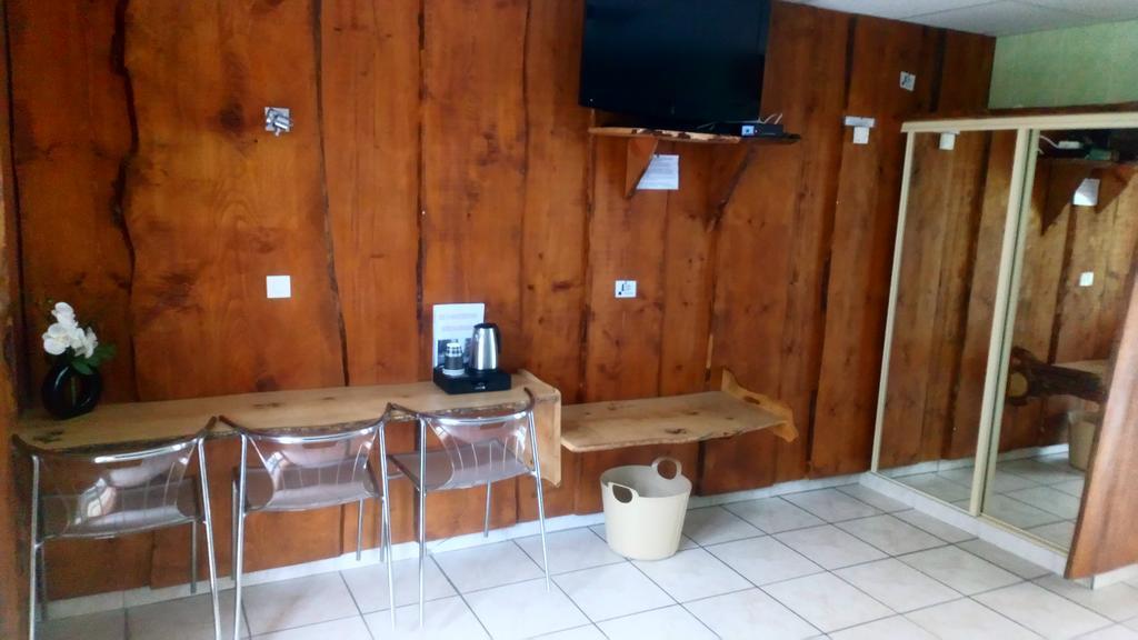Hotel Restaurant Lancheton Saint-Julien-Mont-Denis Экстерьер фото